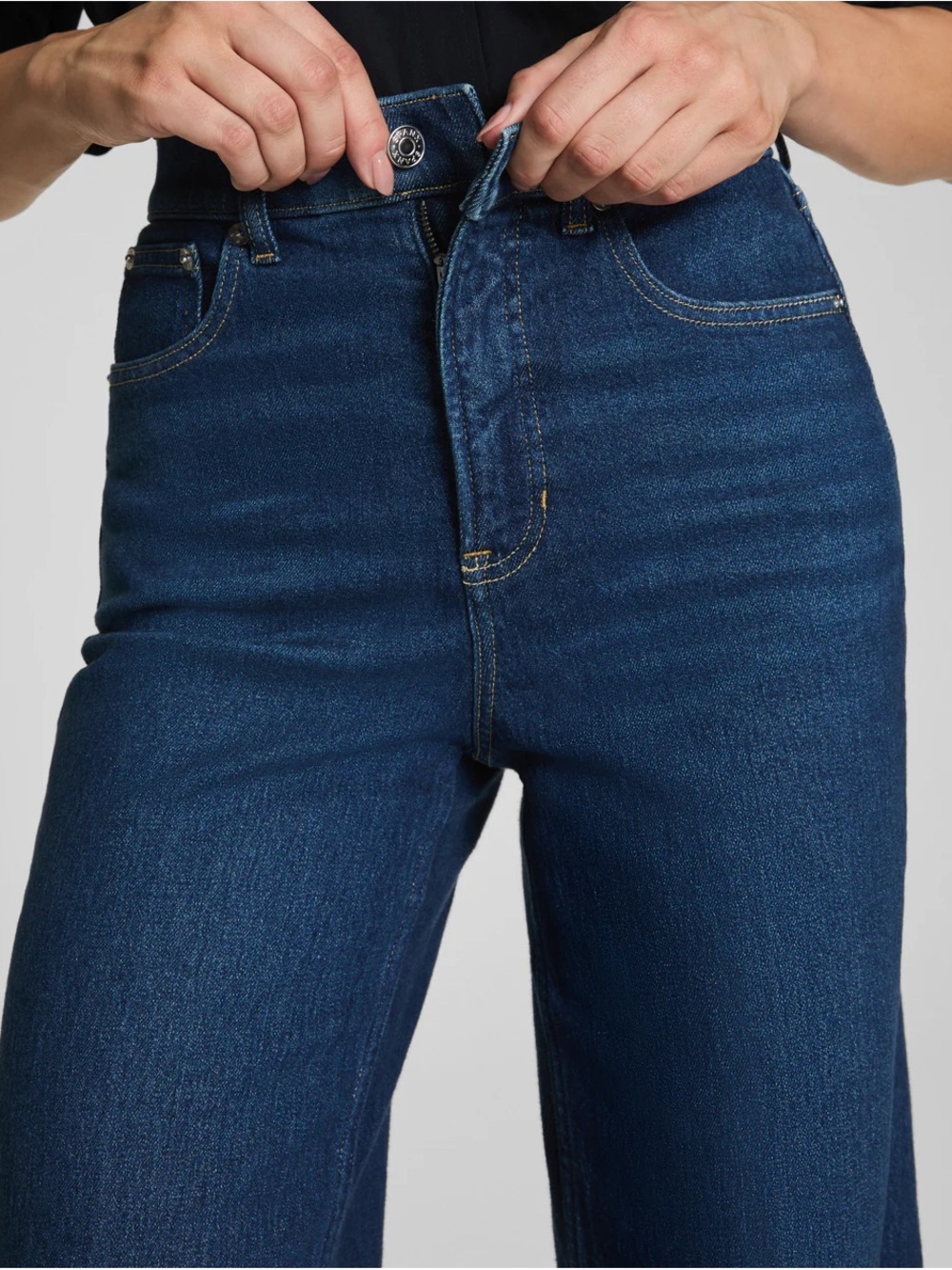SPANX High-Rise Wide Leg Jeans in Deep Blue - Picture 3 of 7